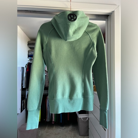 Lululemon Scuba Hoodie - size 4 - vintage green - Picture 4 of 5